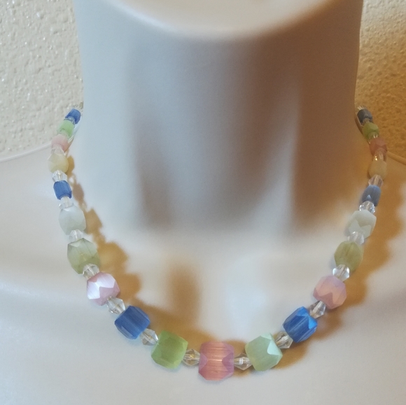 Vintage Jewelry - Pastel Multicolor Crystal Necklace